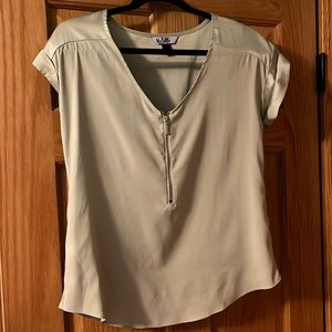 Zip up short sleeve top